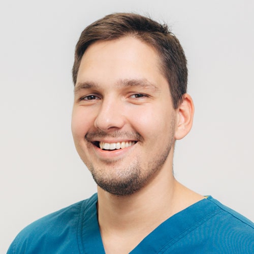 Dr. Barrak Ibrahim Ádám MSc PhD szájsebész szakorvos