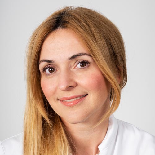 Dr. Gabriella Wesselényi Parodontologie